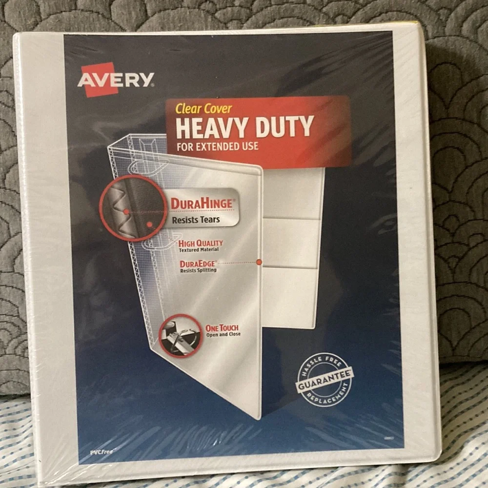 Avery 1” holds